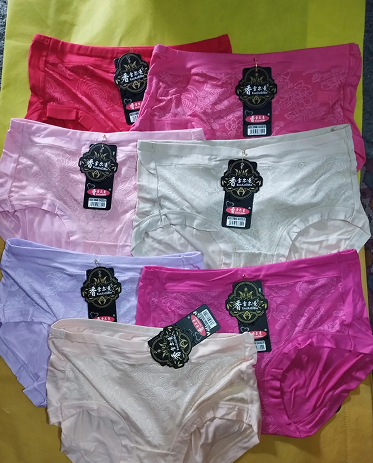 Pack Of 2 Pieces XL Size Cotton Panties For Women - Multicolor