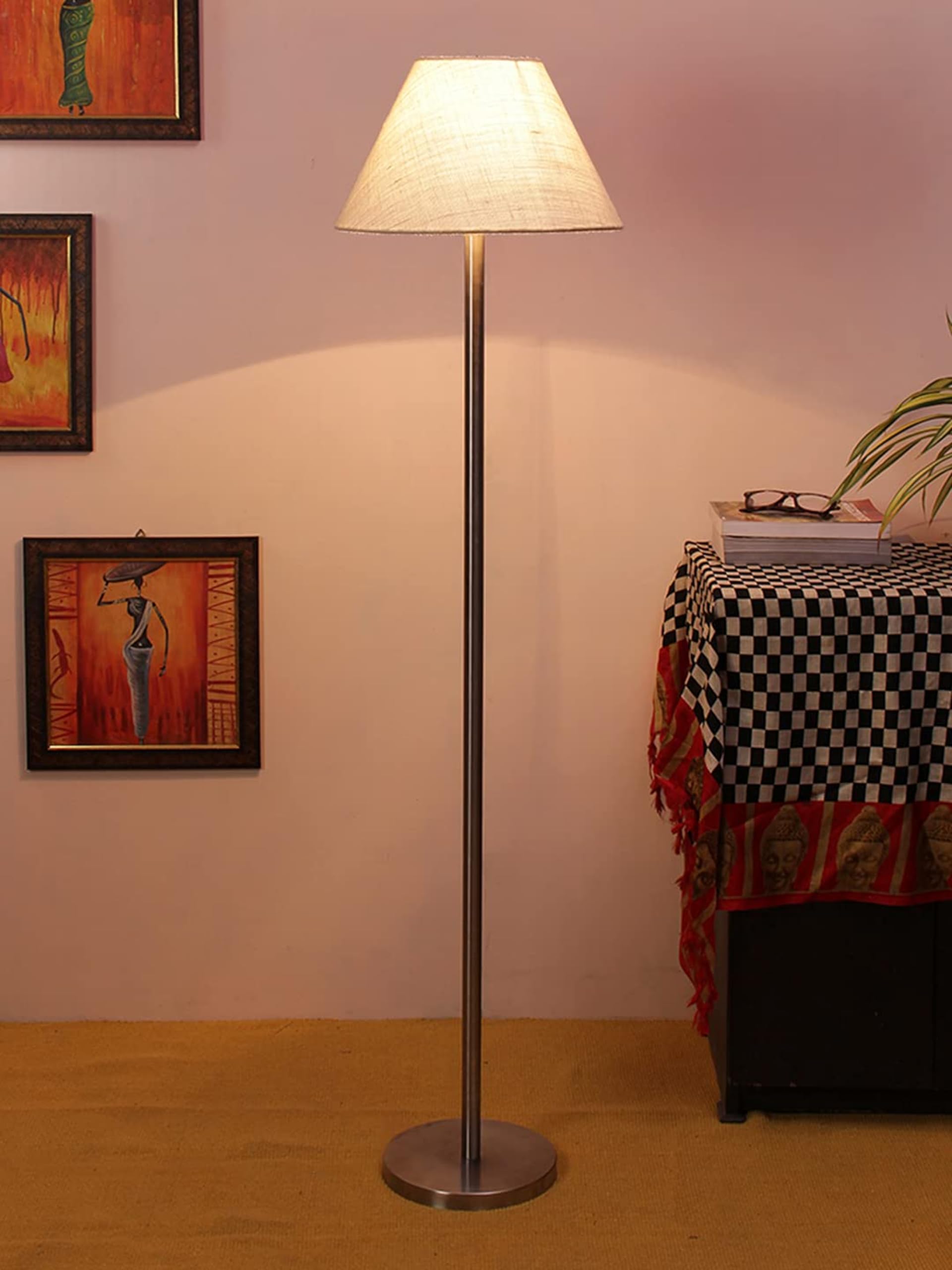 Homez Art’s New Model Tower Floor Lamp in Metal for Home