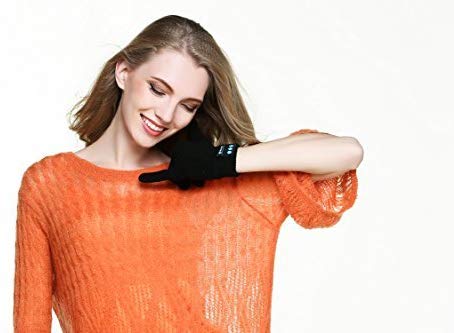 Black Bluetooth Touchscreen Gloves – Winter Gloves With Built-In Speakers