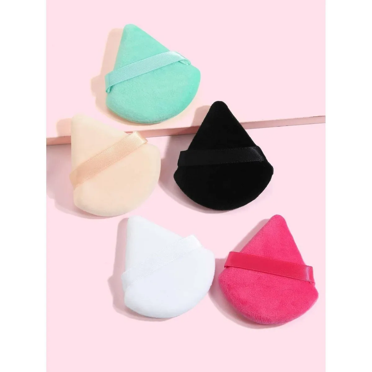 Assorted Colors 2 Pcs Triangle Powder Puff Makeup Blender (Multicolor)