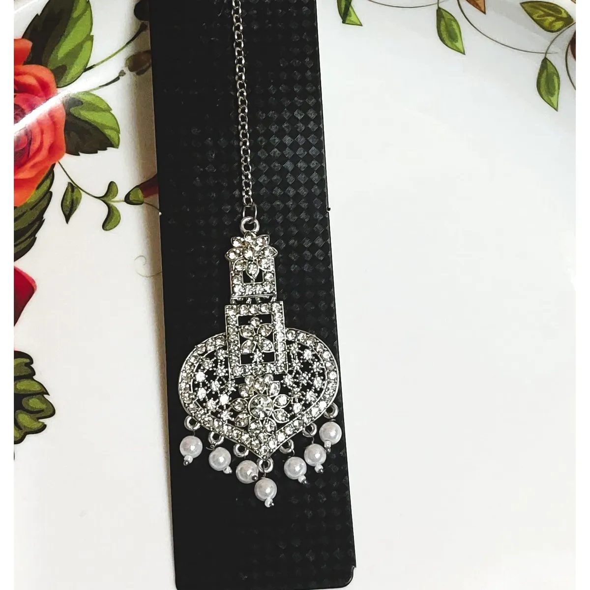 Heart Pattern Faux Pearl And Rhinestones Studded Sirbandi For Women