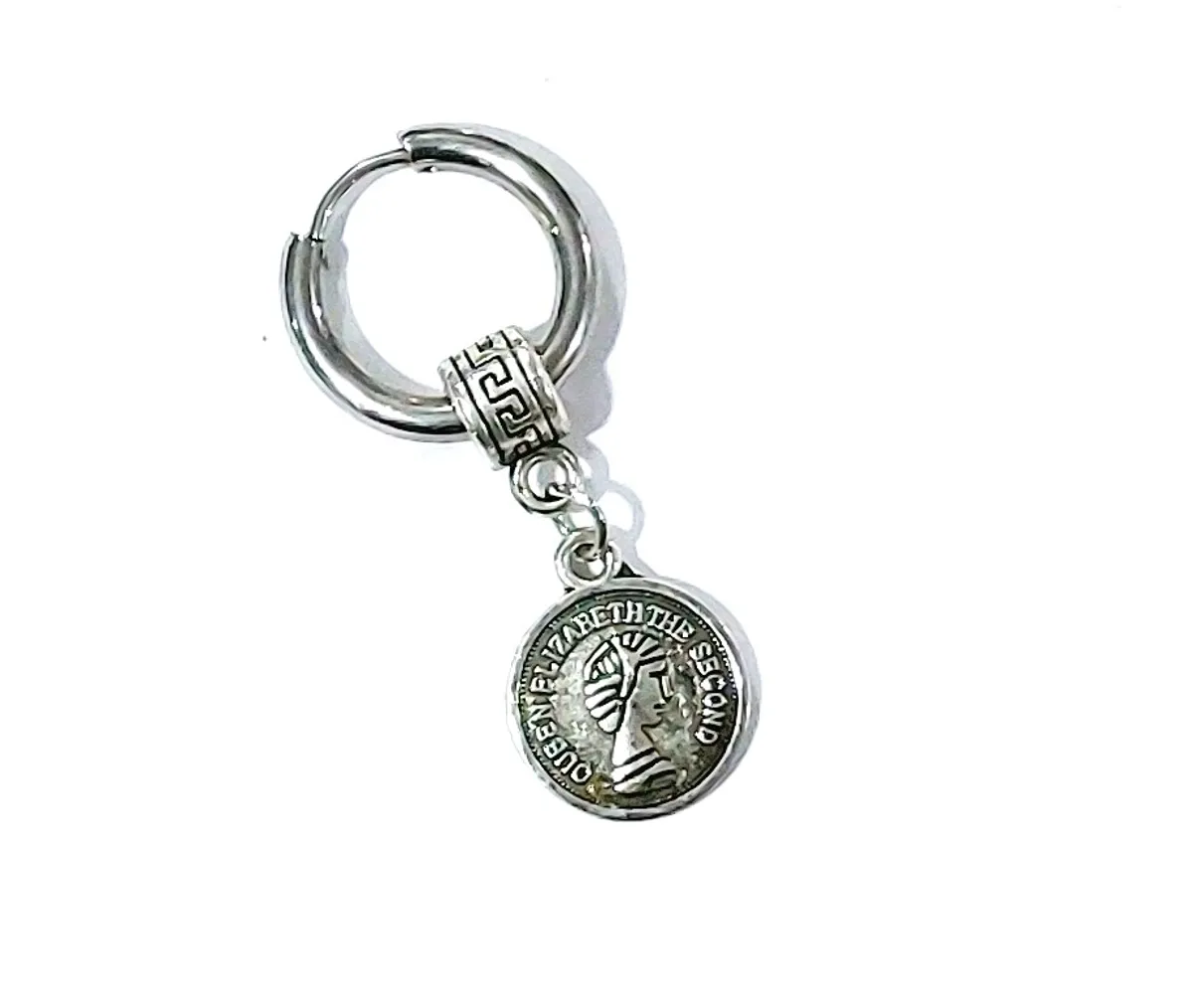 Queen Elizabeth Memory Pendant Charm Coin Hinged Hoop Earring For Unisex - Silver