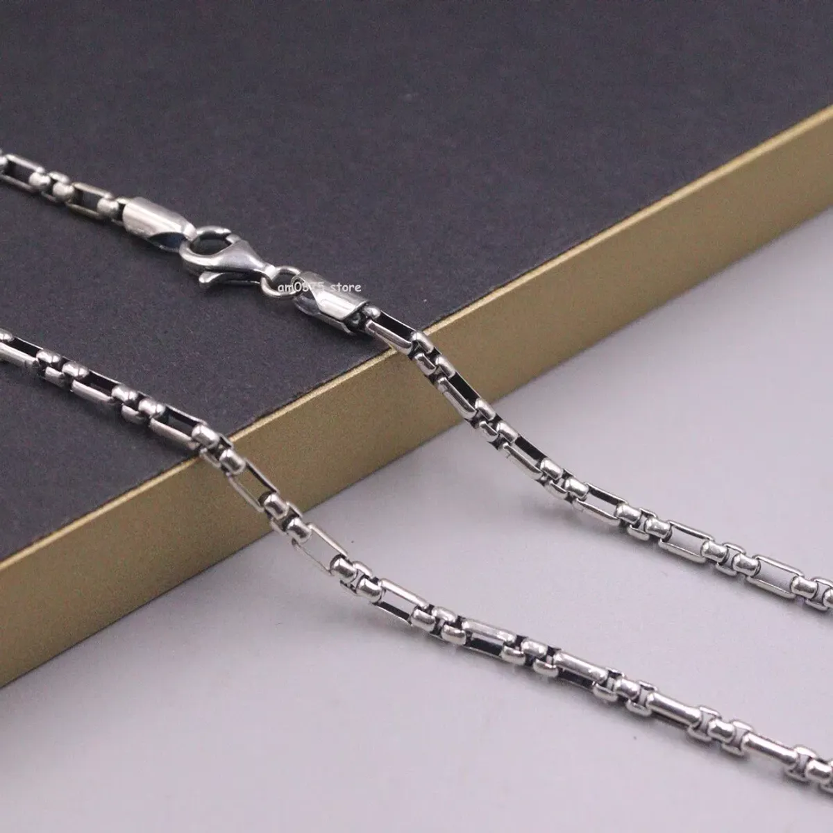 Box Chain Necklace for Men & Women – 70cm, 0.8mm, Sleek and Durable Design, Stylish Everyday Accessory