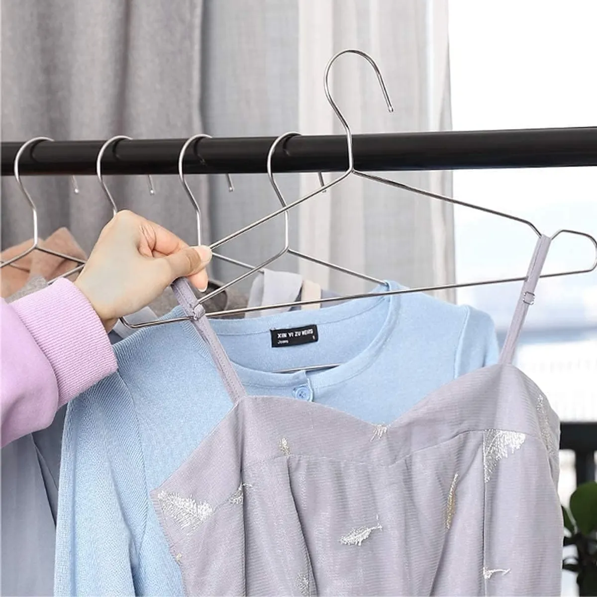 Non-Slip Metal Clothes Hangers Set for Adults - 10 Pieces Multicolor