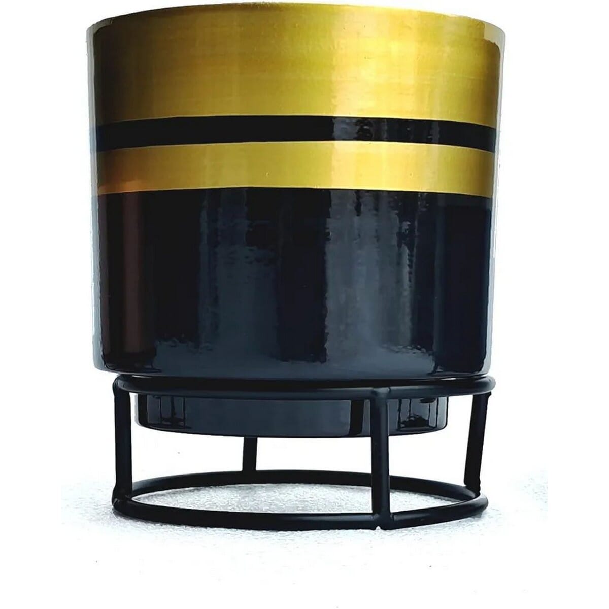 1 Pieces  Metal Planter Pot With Stand