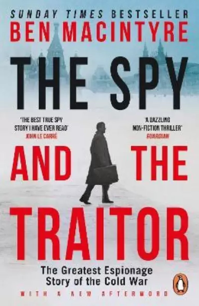 The Spy and the Traitor  (English, Paperback, MacIntyre Ben) (Paperback)