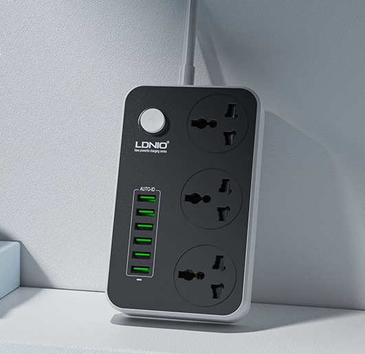 Ldnio SC3604 3 AC Outlets Universal Power Strip Multiplug - Black