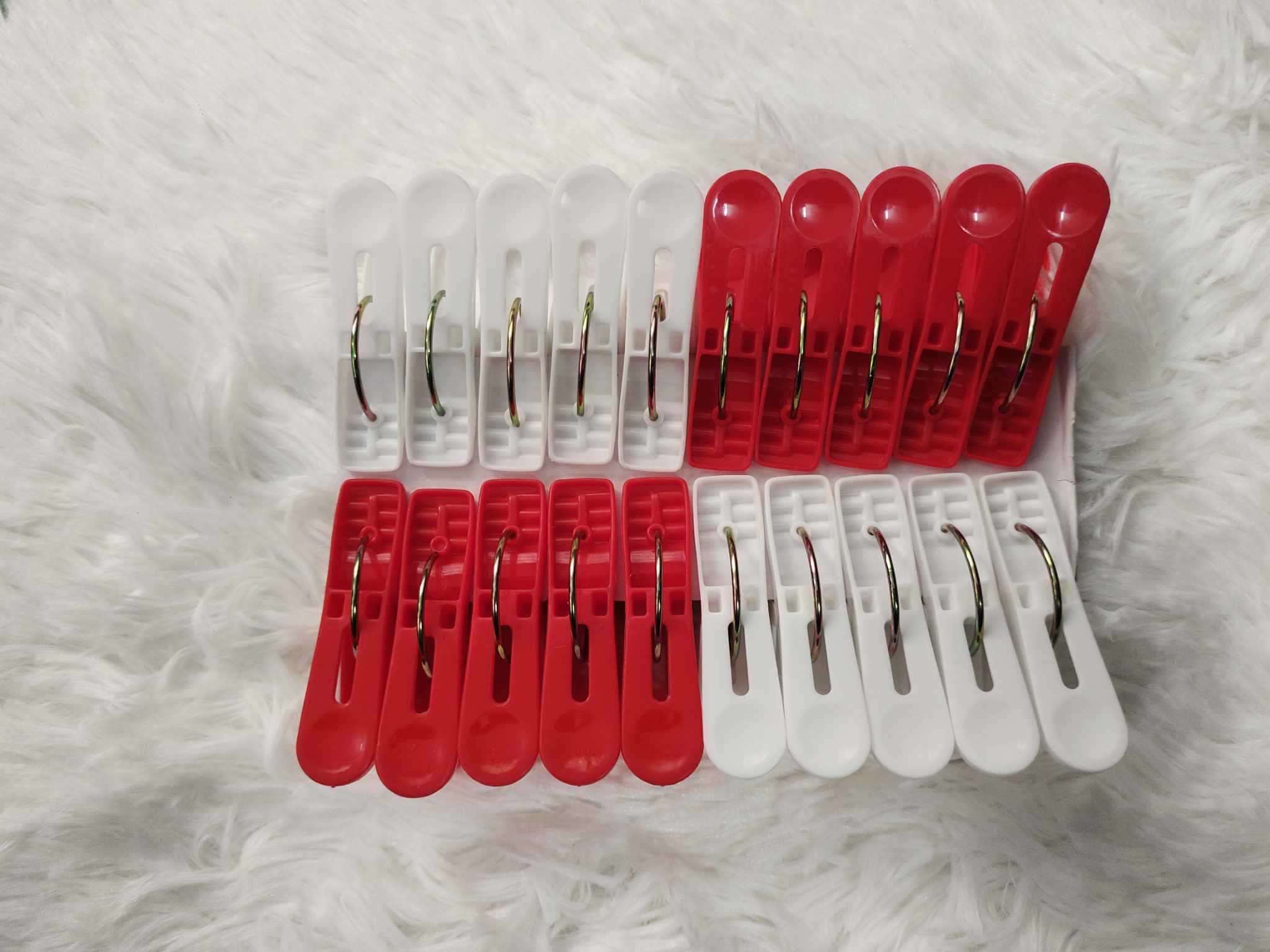 Heavy Duty Rust Proof Cloth Peg Plastic Hanging Clips Laundry Drying Clothespins