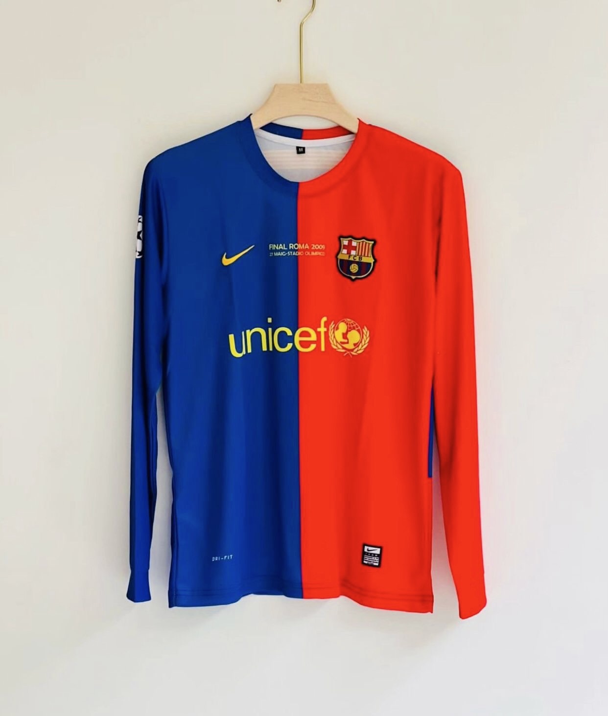 Unisex Premium Quality Messi 2009 Retro Jersey