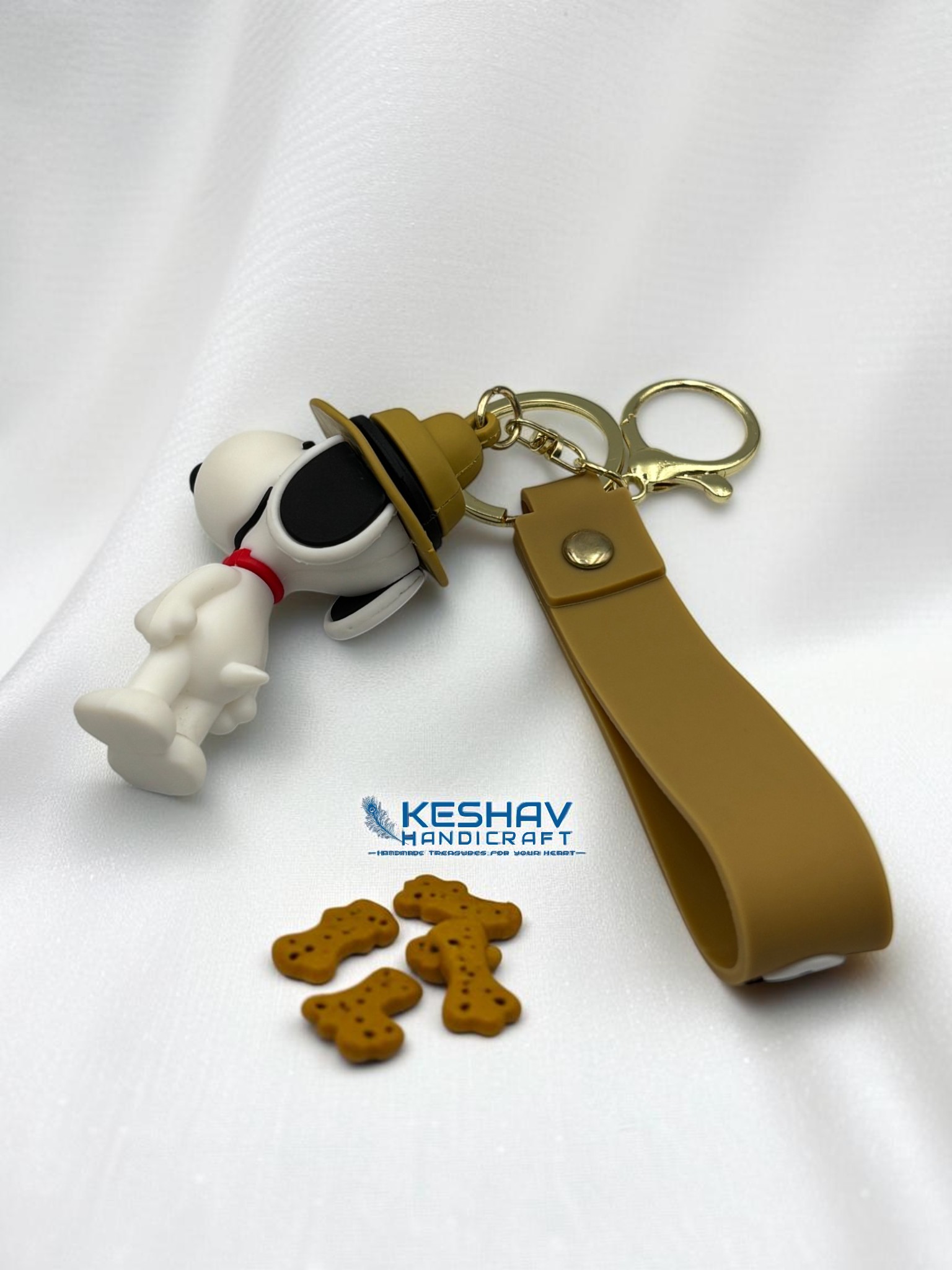 Stylish Accessory for Snoopy Lovers