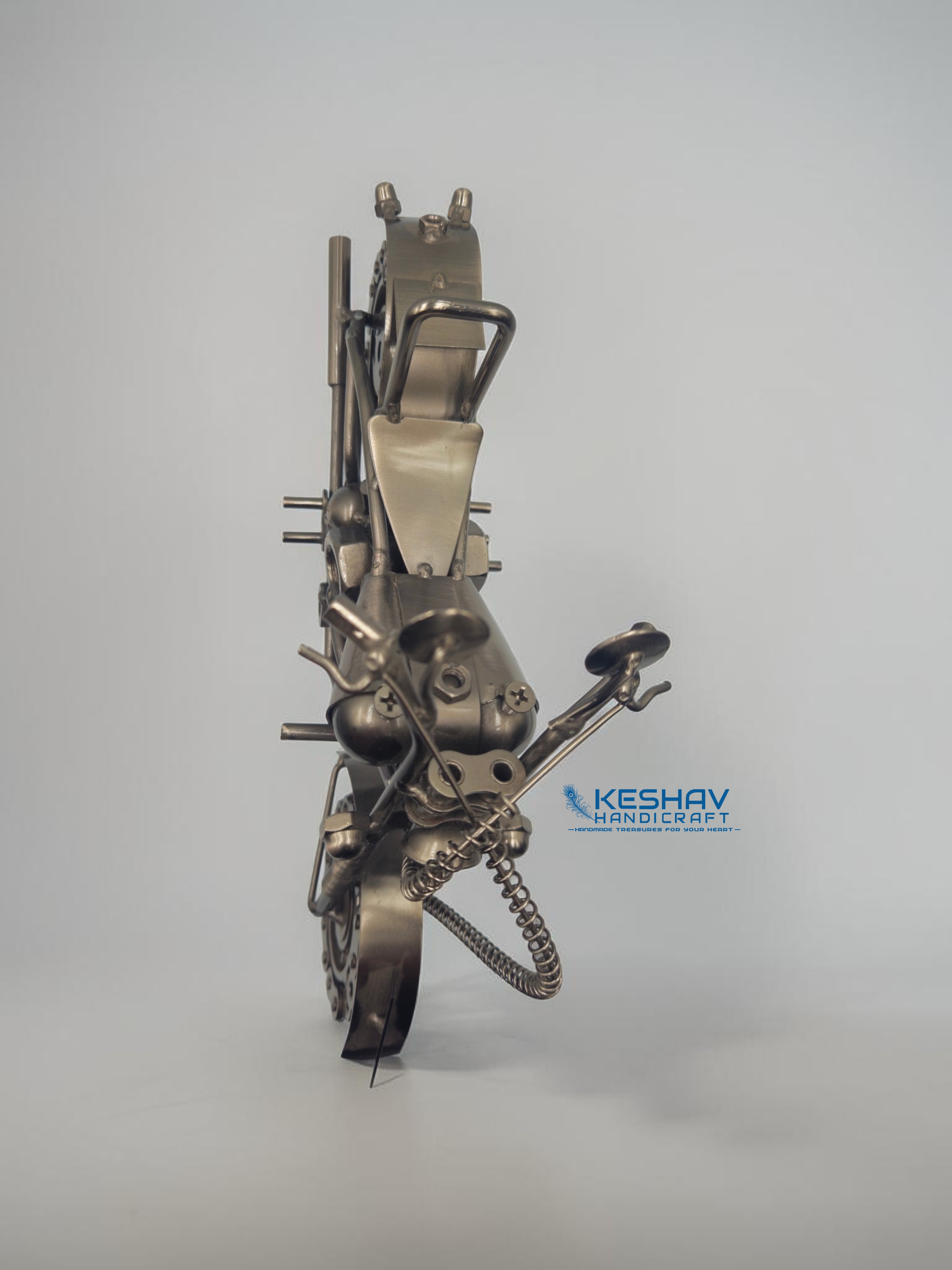 Metal  Bike Showpiece – Stylish Motorcycle Decor