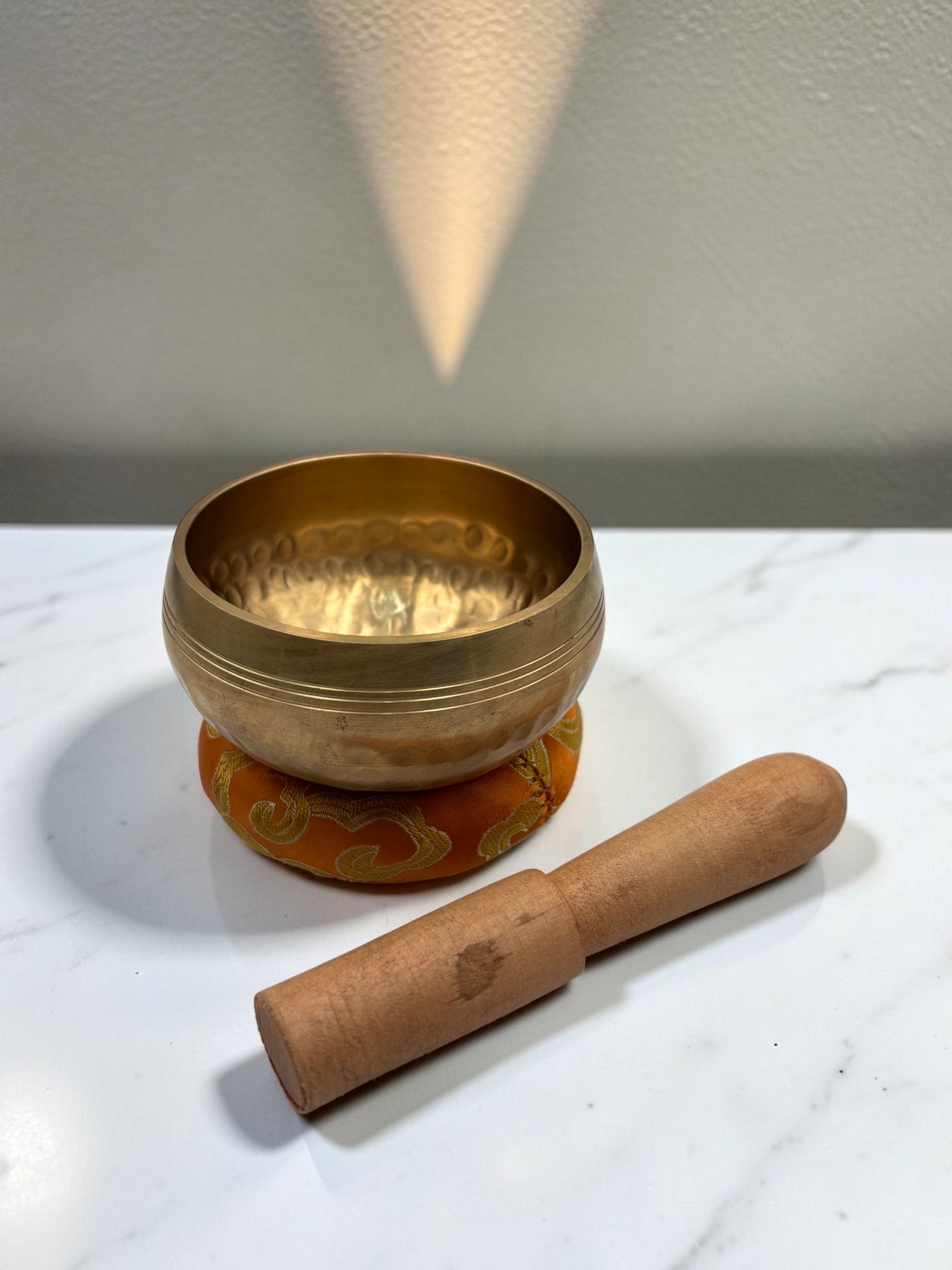 12cm Tibetan Singing Bowl Meditation Sound Bowl with Wooden Mallet & Cushion | Handcrafted Brass Singing Bowl