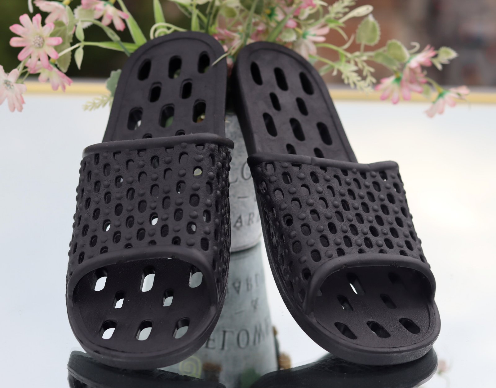 Unisex Black Ventilated Bathroom Slides – Lightweight Anti-Slip Slippers