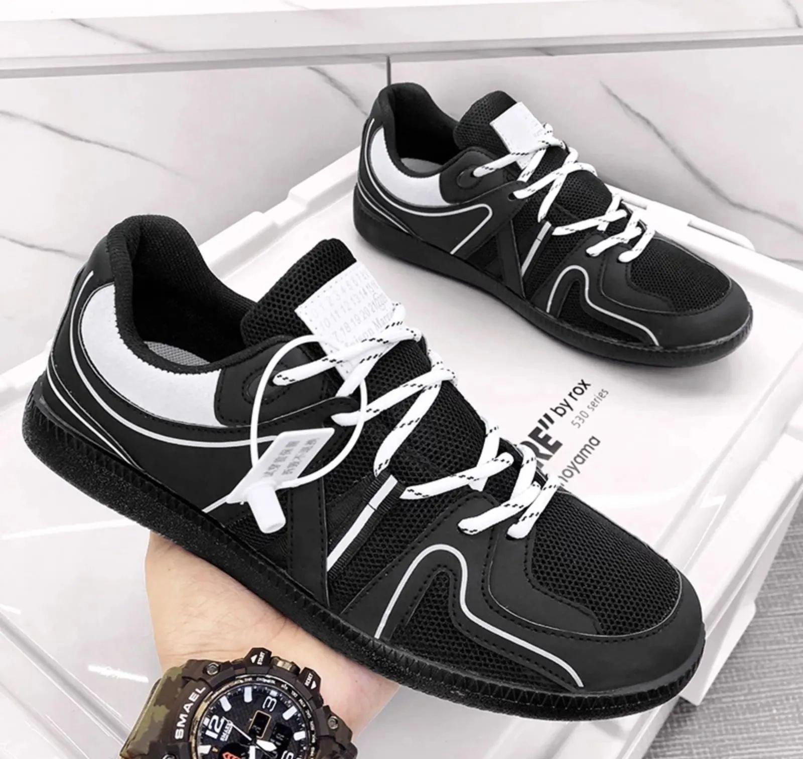 Authentic Comfort Sneakers – Fashionable Perfection for Womens
