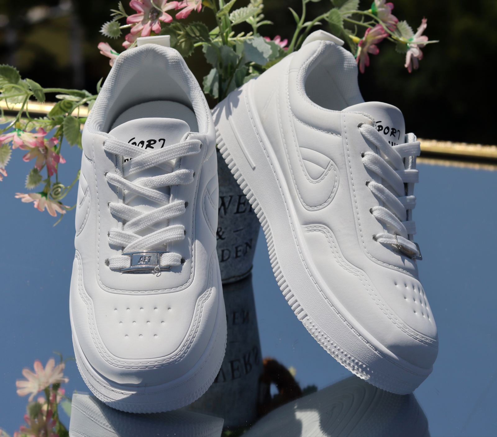 SB Dunk Low Pro Premium Sneakers For Women