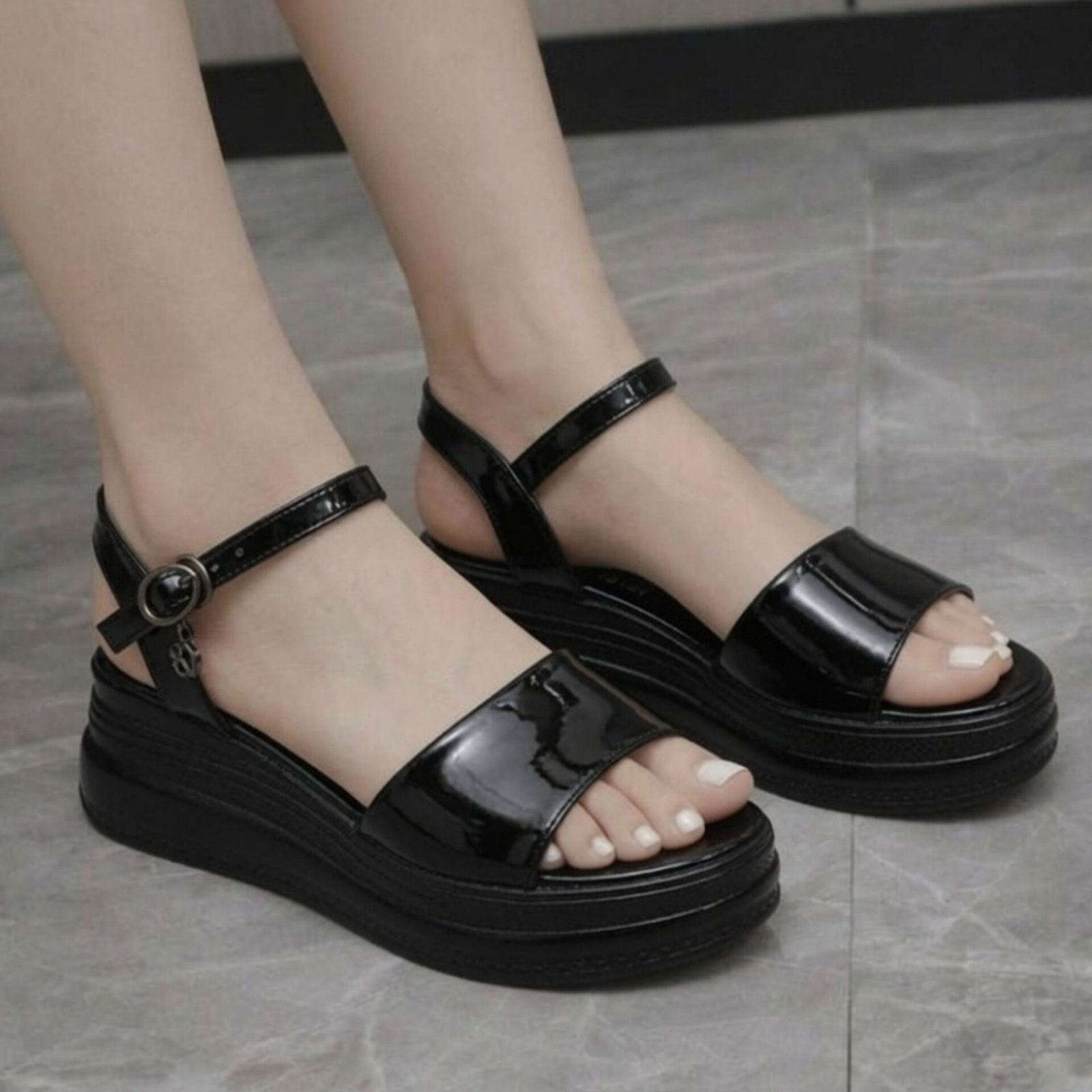 Luxurious Platform Peep-Toe Buckle Heel Sandals For Women