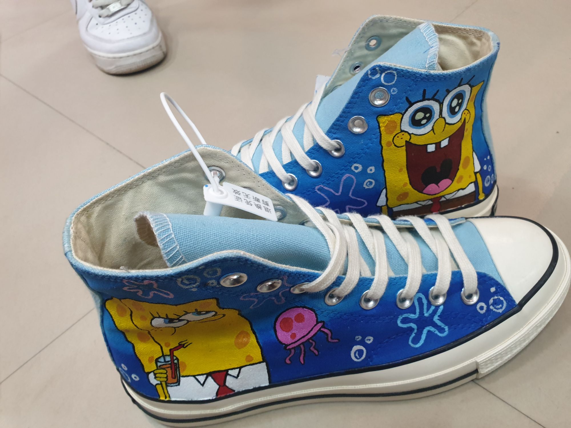 Limited Edition Sponge Bob Chuck Taylor Sneaker For Men - Blue ( 39 )