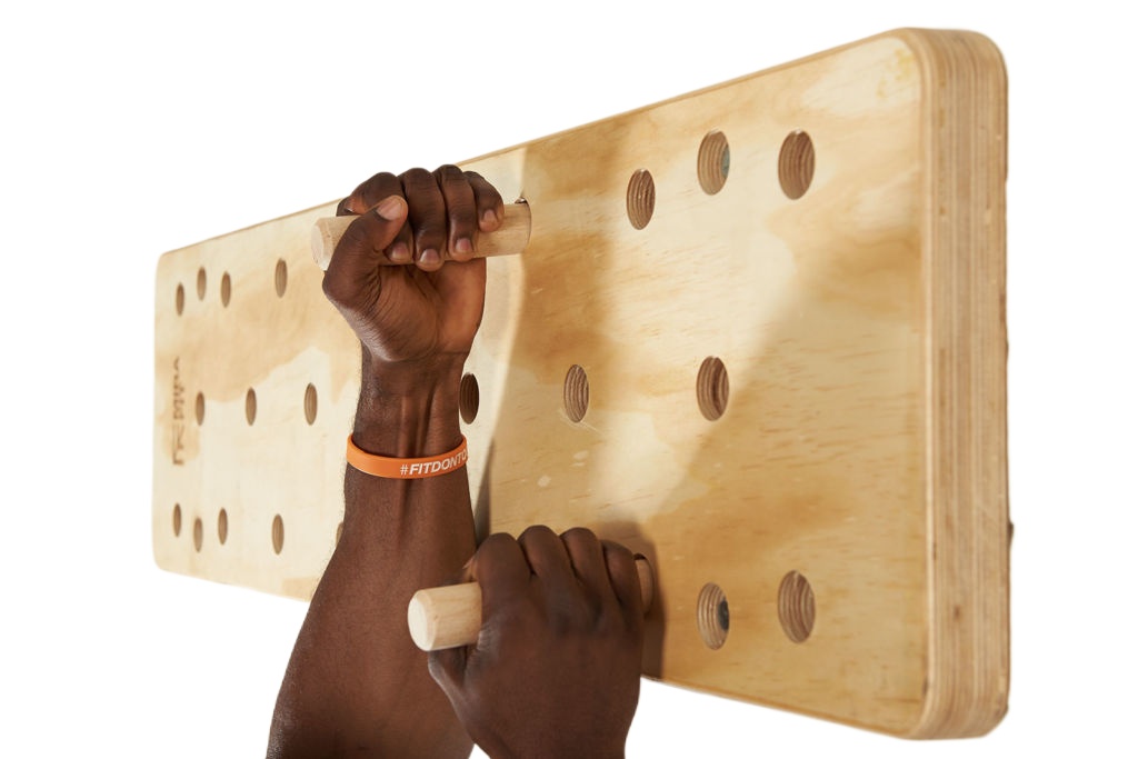 Crossfit Wall Mounted NInja Monkey Climbing Peg Board  4FT