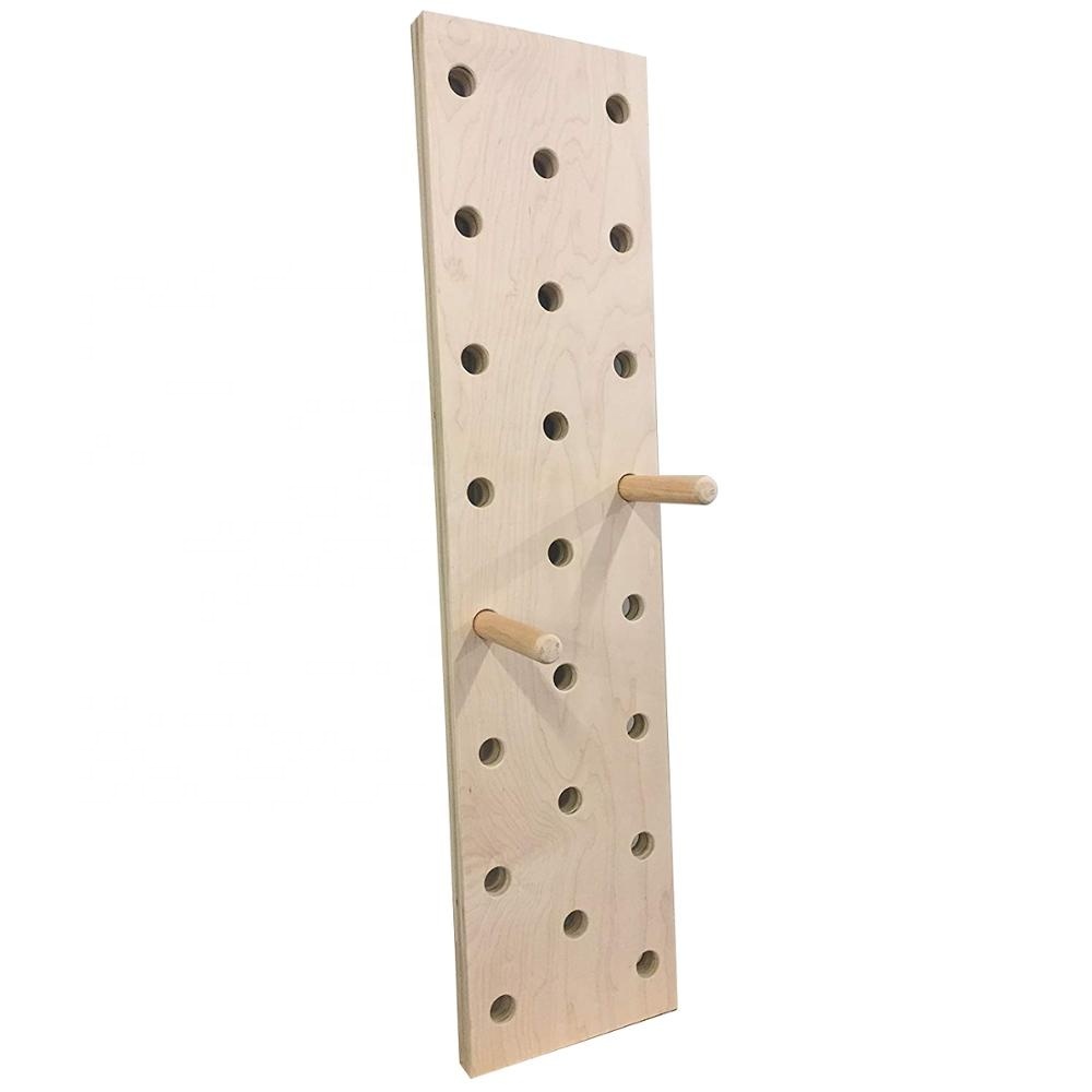 Wall Mounted CrossFit Climbing Pegboard 4Ft