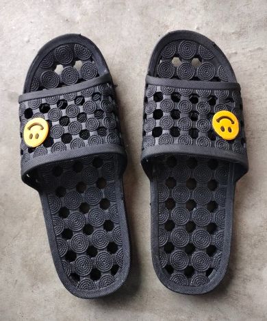  Black Rubber Bathroom Slippers For Men