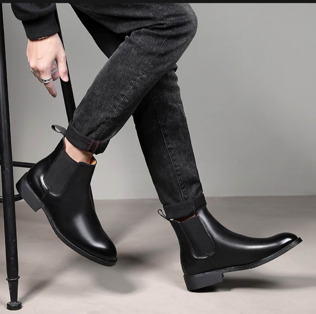 Black Leather Classic Ankle Boots For Men