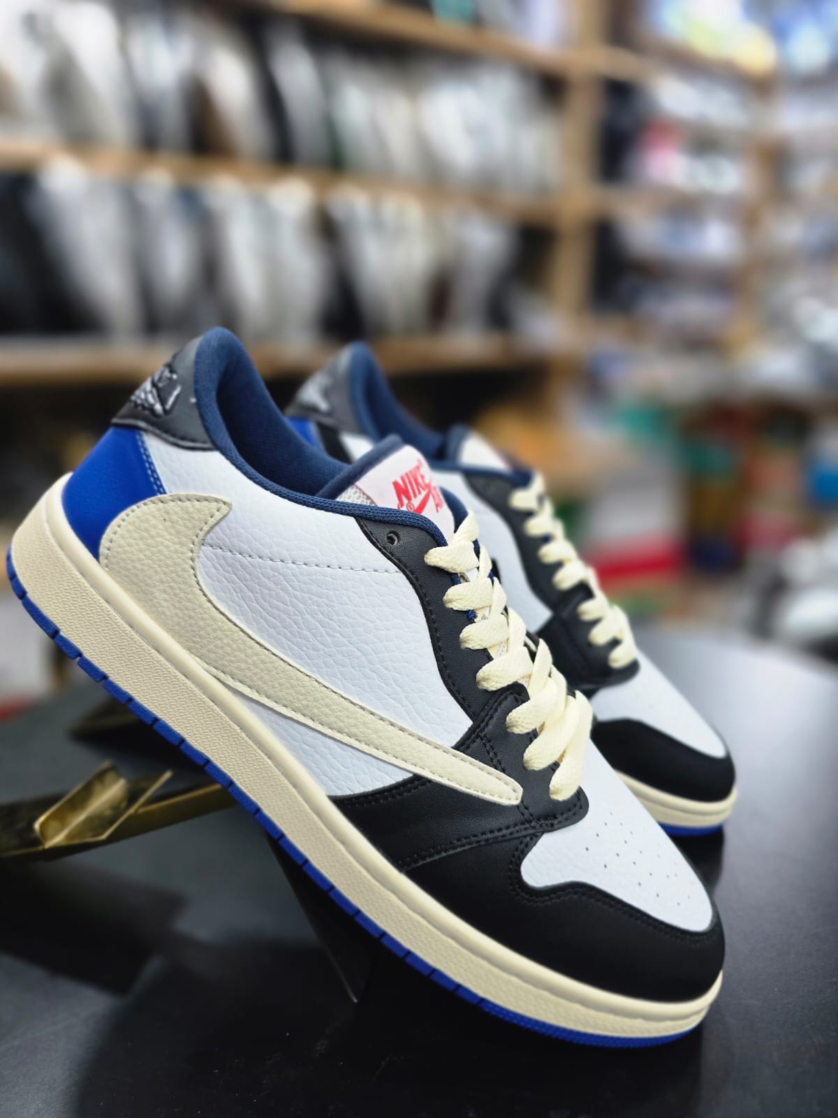 Unisex Chunky Low Top Jordan Style Sneakers 