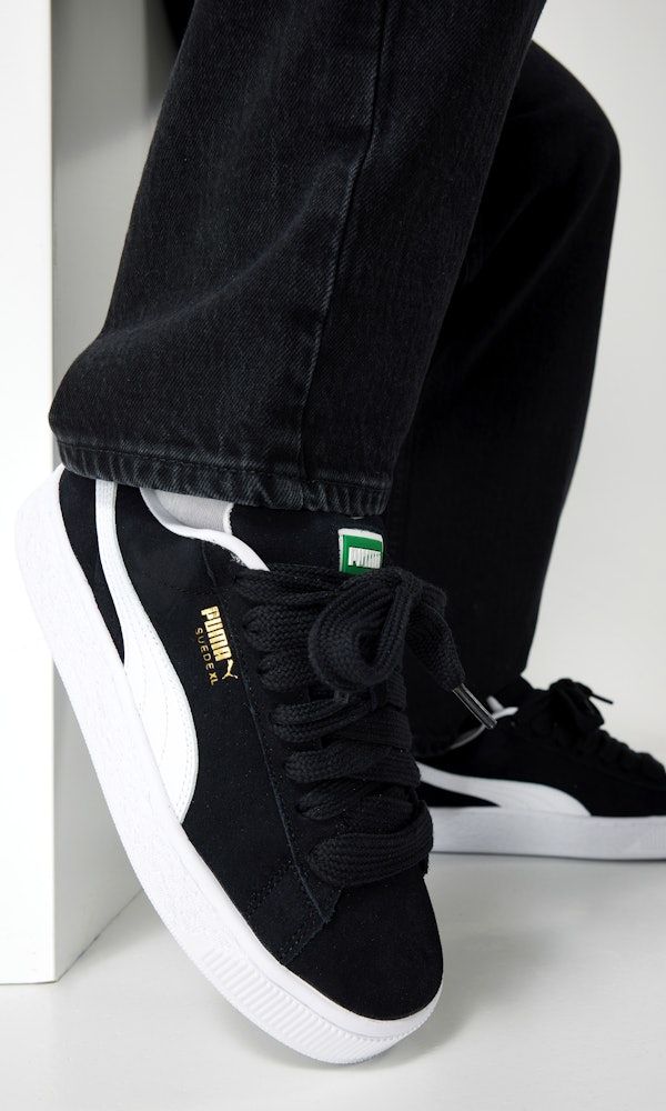 Unisex Suede Low Top Casual Sneakers 