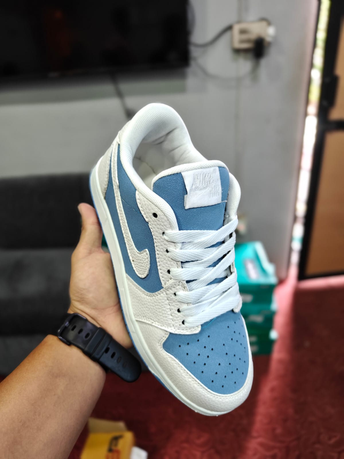 SB Dunk Low Pro Sneakers For Men