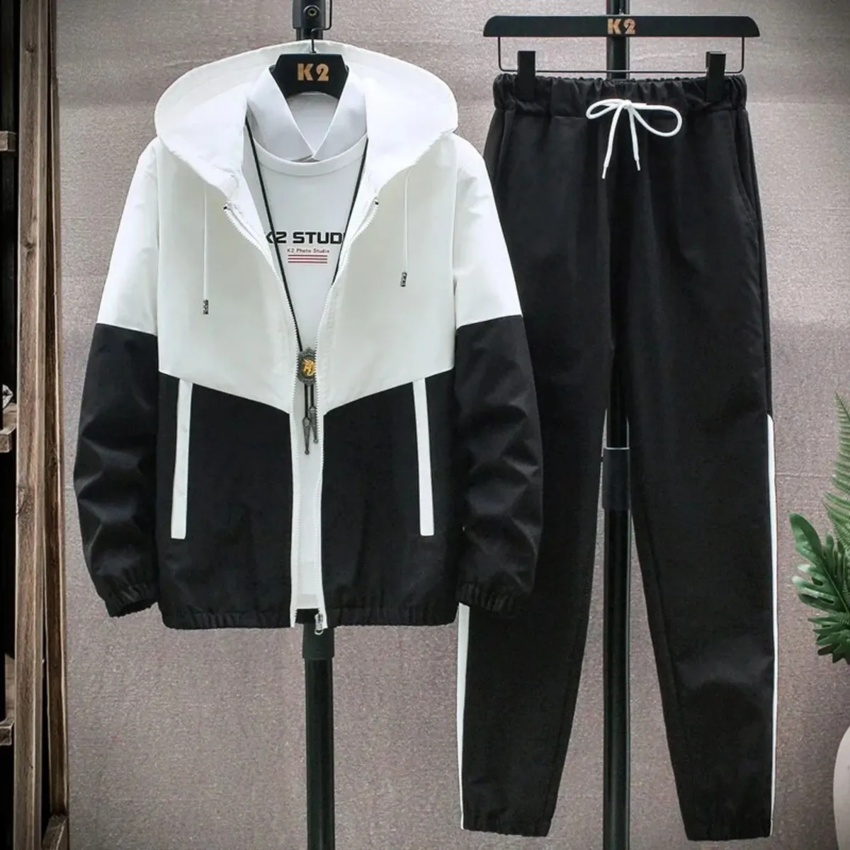 Stretchable Summer Lightweight Jacket & Jogger Set For Men