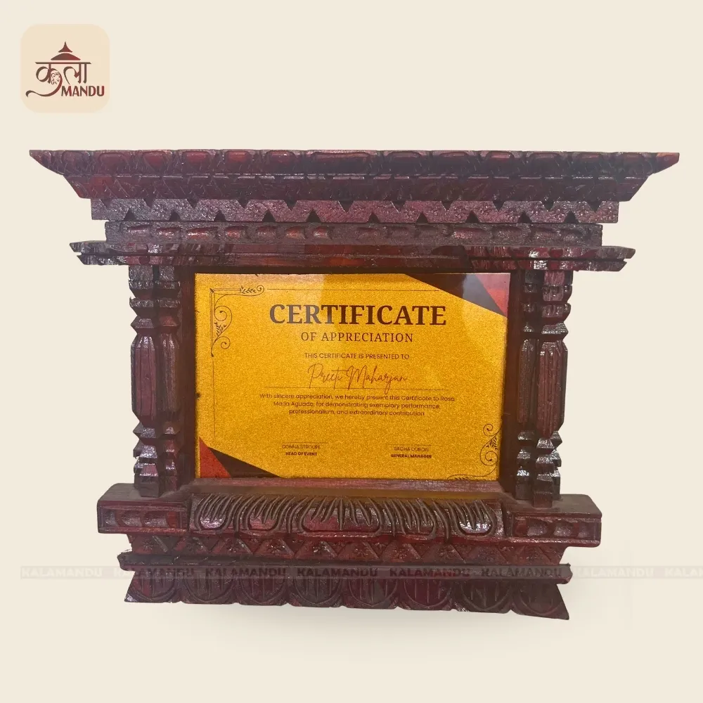 Wooden Photo Frame – Traditional Picture Decor  13×18 Cm