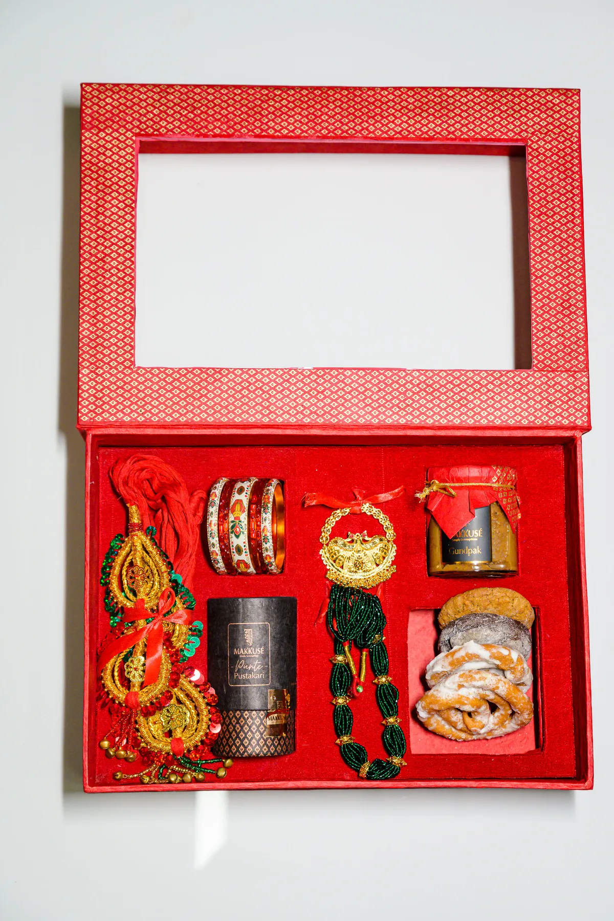 Makkusé Grand Teej Box (Regular) 